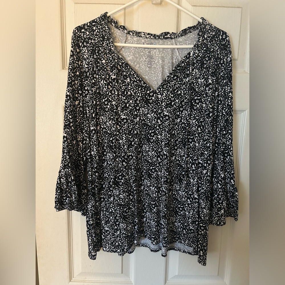 Croft & Barrow Black and White Floral Blouse